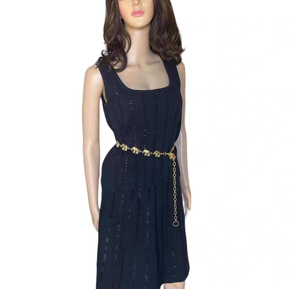 St. John evening embellished skirt and sleeveless top size 4/P‎